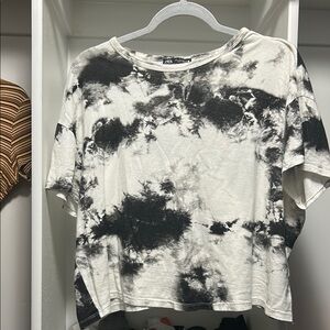 Zara Black and White Crop Relaxed T-Shirt